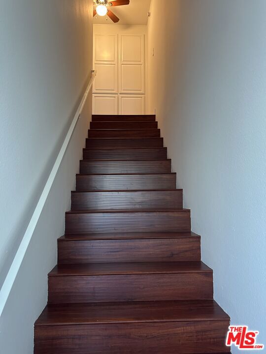 2452 Chelsea Place E Property Photo 10