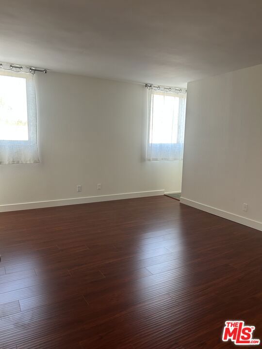 2452 Chelsea Place E Property Photo 13