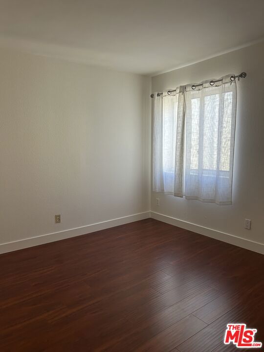 2452 Chelsea Place E Property Photo 15