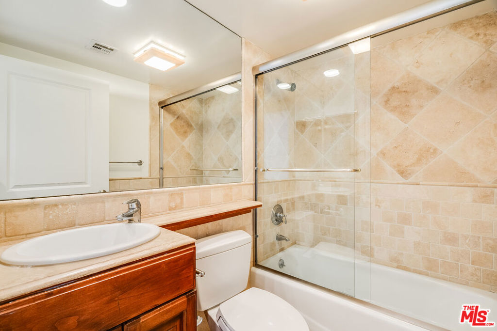 8610 Chalmers Drive 302 Property Photo 11