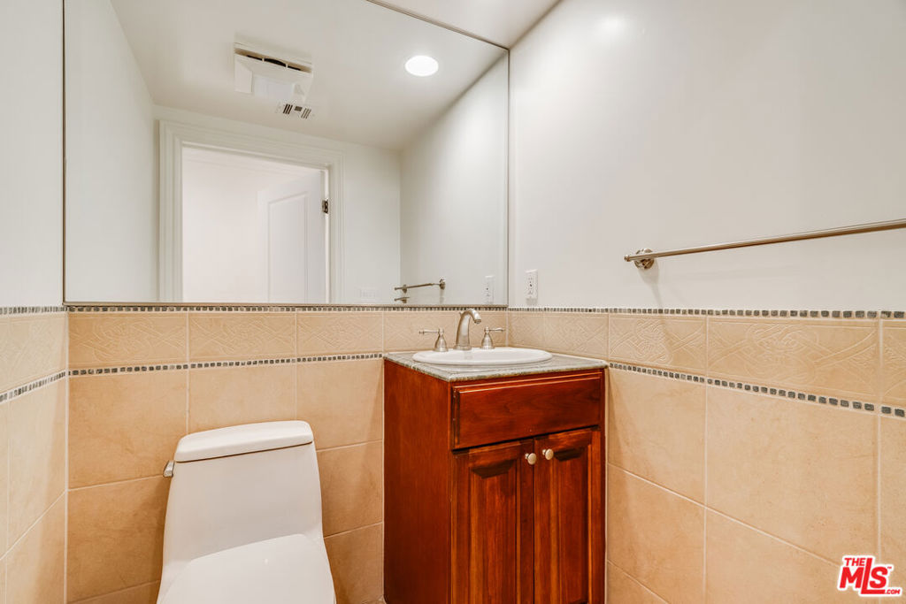 8610 Chalmers Drive 302 Property Photo 12