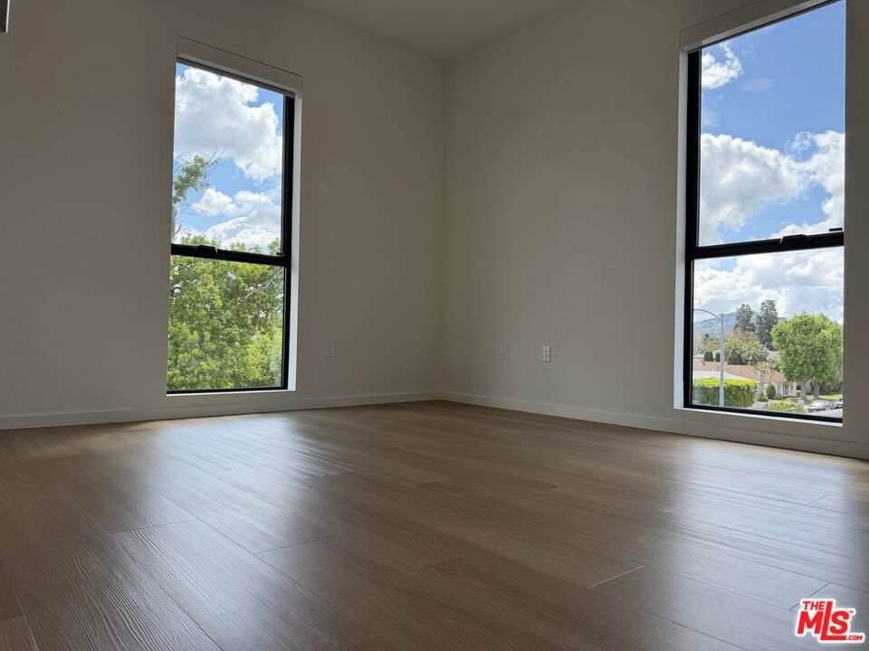 5119 Colfax Avenue 303 Property Photo 16
