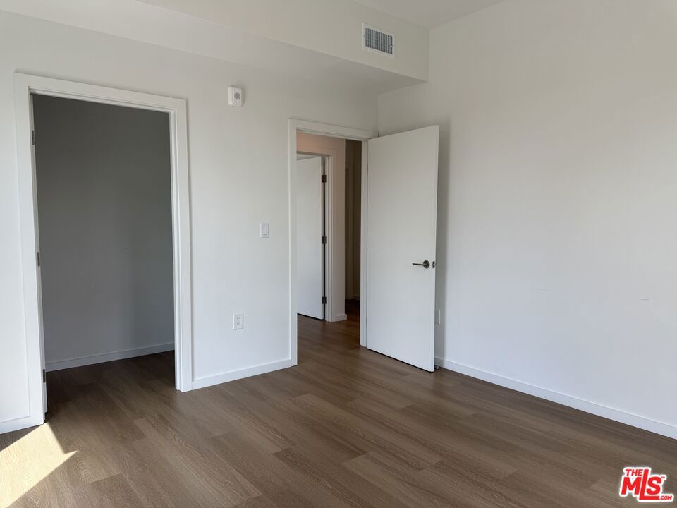 5119 Colfax Avenue 303 Property Photo 17