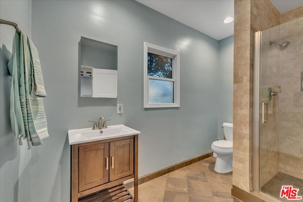 12430 Cumpston Street Property Photo 37