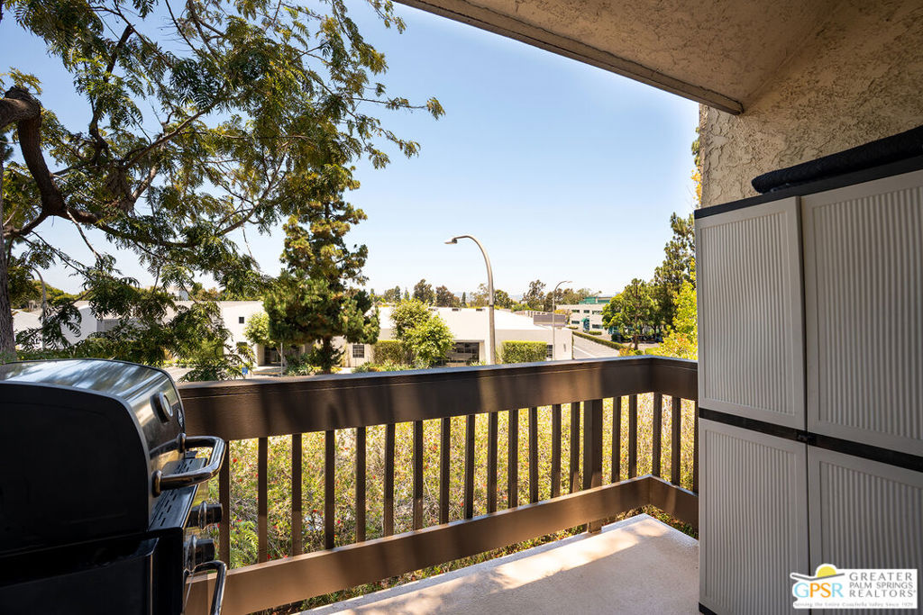 10306 Summertime Lane Property Photo 10