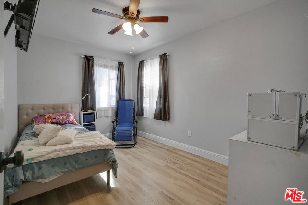 824 W Palmer Street Property Photo 23