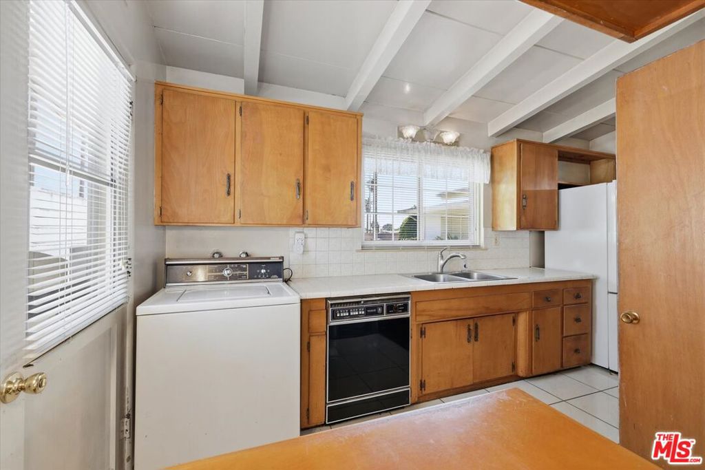 8445 Morrill Avenue Property Photo 12