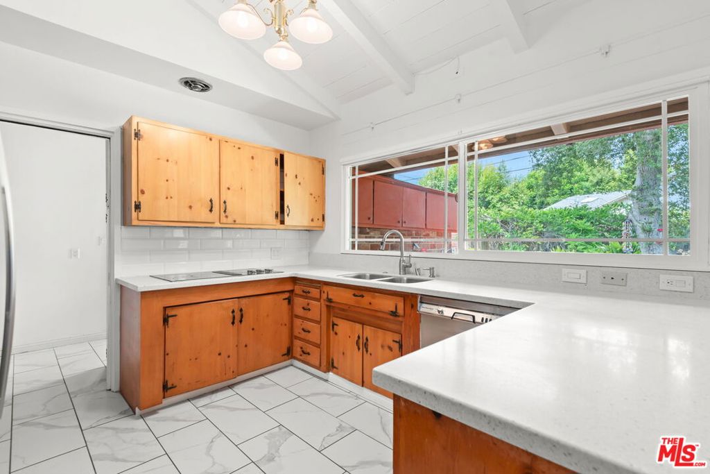 1641 Morada Place Property Photo 19