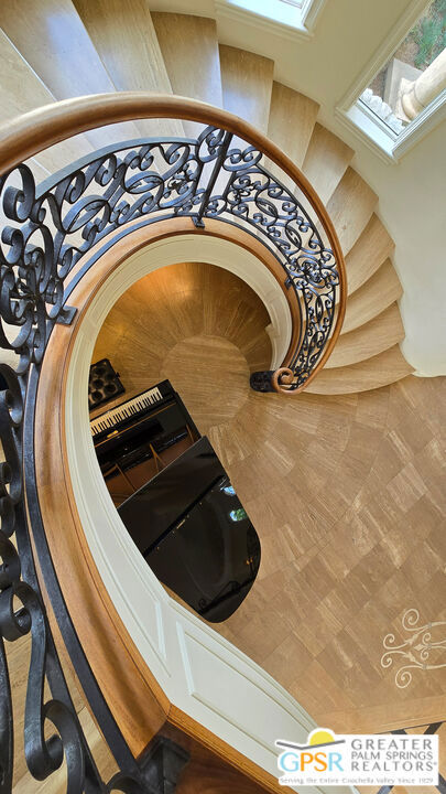 1 Saint Petersburg Court Property Photo 27