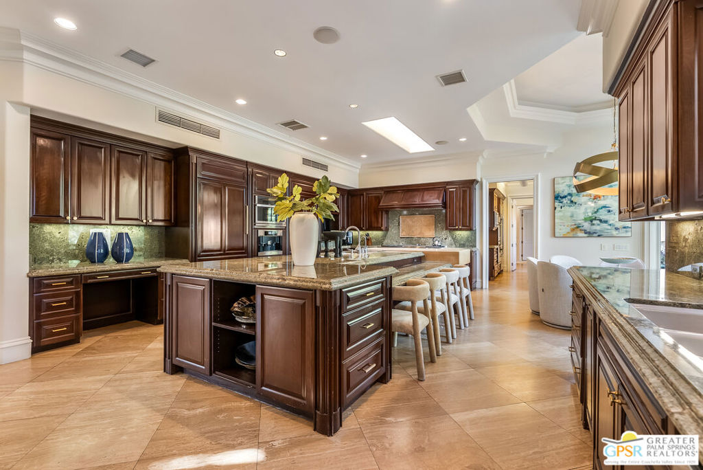 1 Saint Petersburg Court Property Photo 35