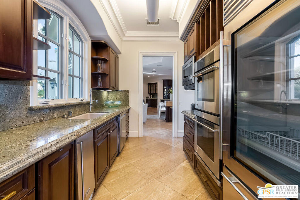 1 Saint Petersburg Court Property Photo 37