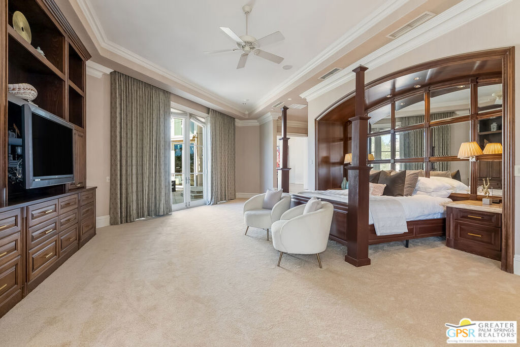 1 Saint Petersburg Court Property Photo 39