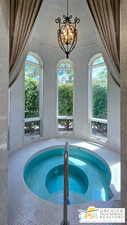 1 Saint Petersburg Court Property Photo 45