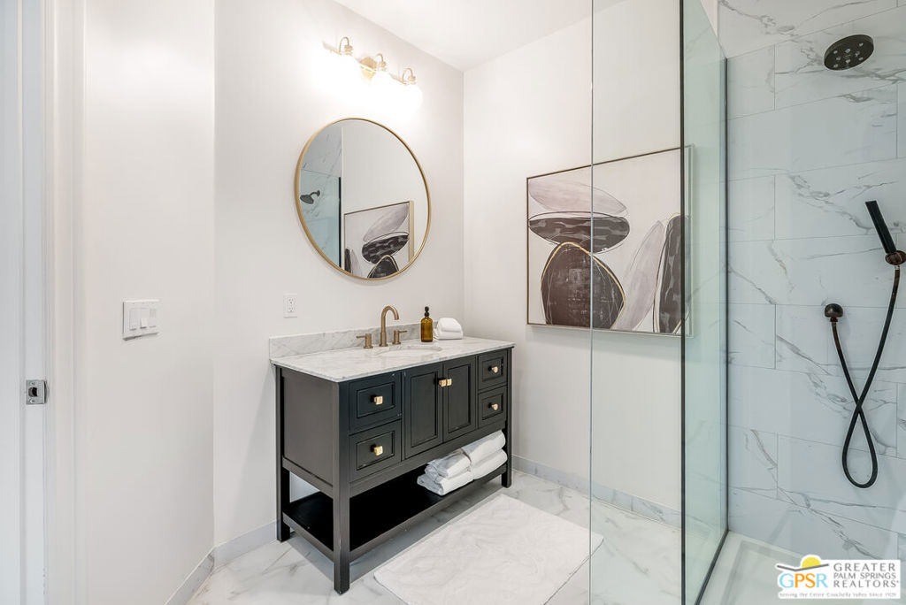 1 Saint Petersburg Court Property Photo 69