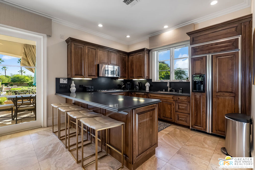 1 Saint Petersburg Court Property Photo 73