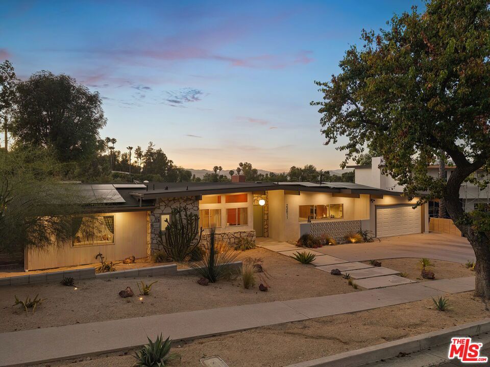 23811 Berdon Street Property Photo 2