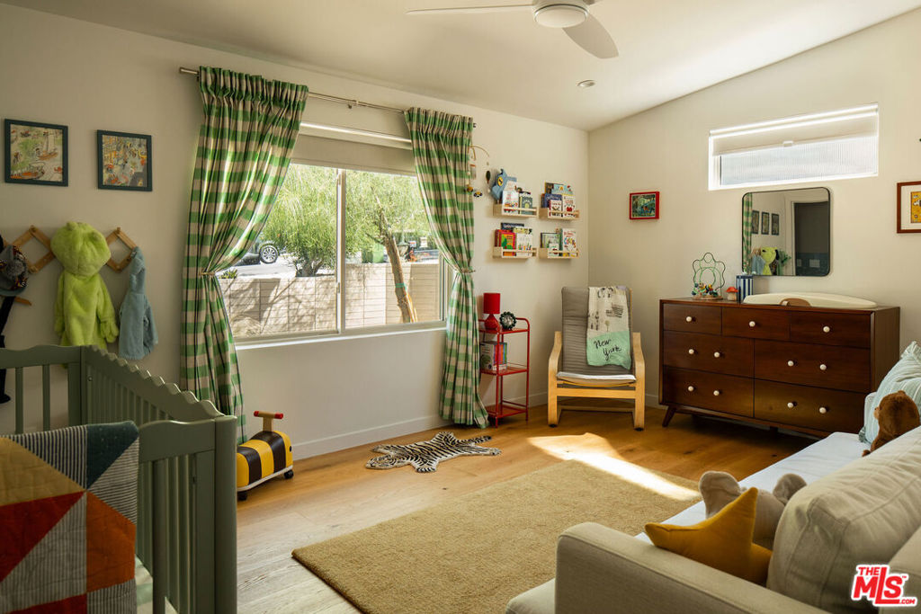23811 Berdon Street Property Photo 28
