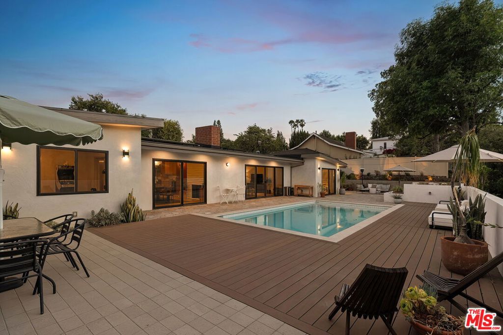 23811 Berdon Street Property Photo 44