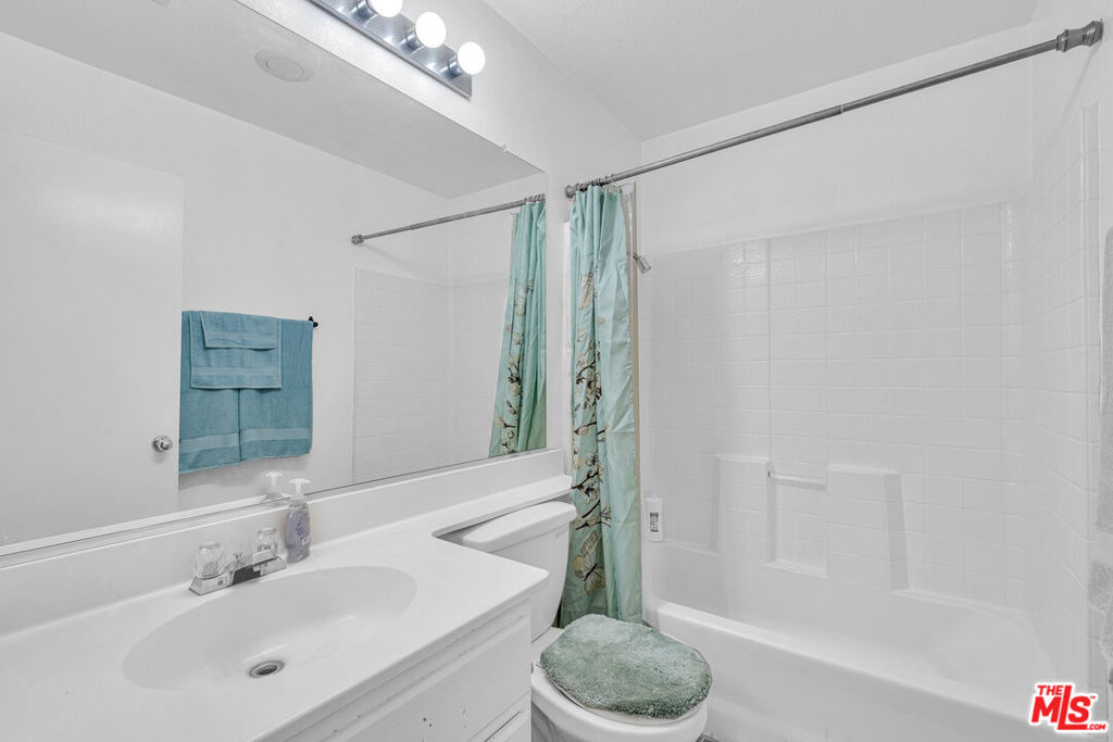 7581 Stoney Creek Drive Property Photo 13