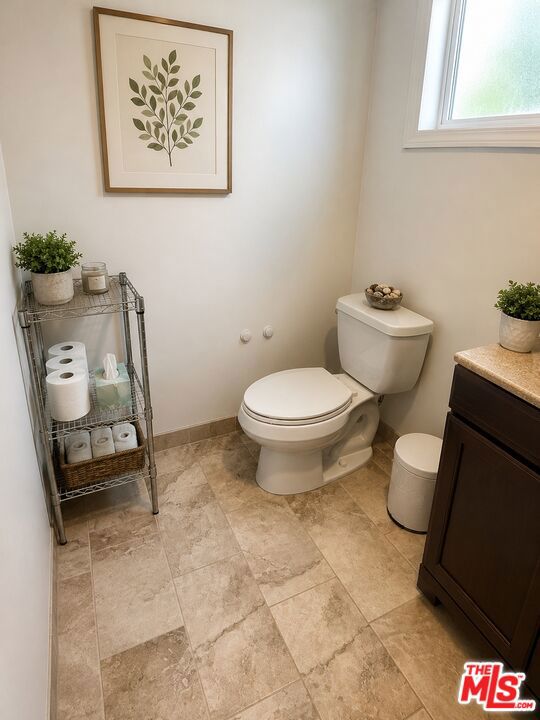 5240 Buffalo Property Photo 8