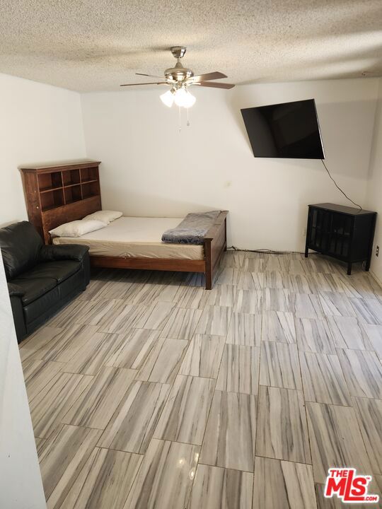 15723 E Avenue Q7 Property Photo 5