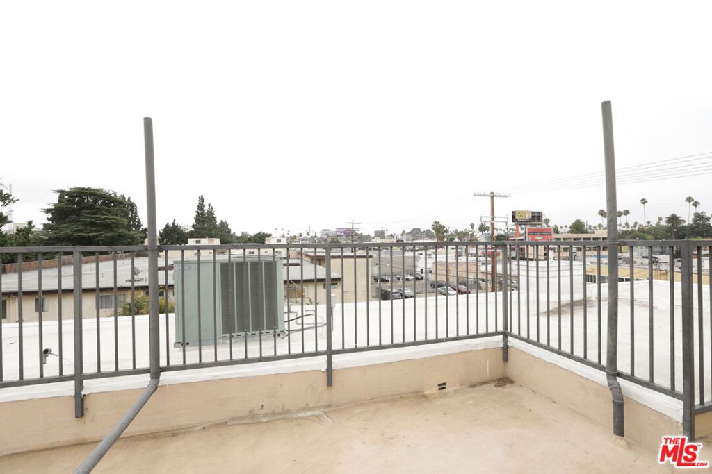 14317 Friar Street Property Photo 22