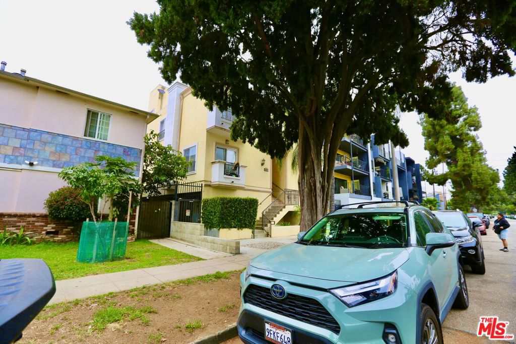 14317 Friar Street Property Photo 25