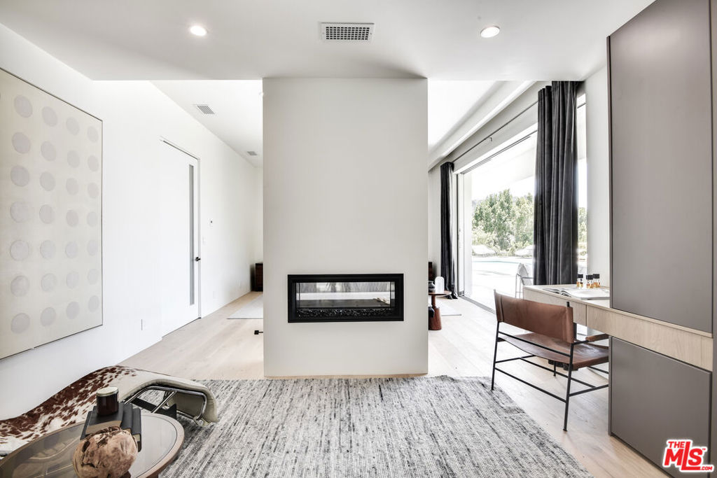 8908 Alto Cedro Drive Property Photo 16