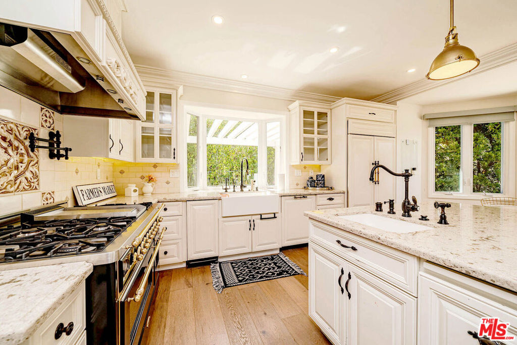 27 Horseshoe Lane Property Photo 15