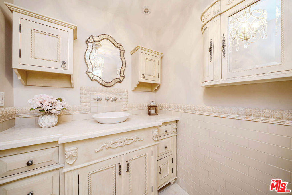 27 Horseshoe Lane Property Photo 24