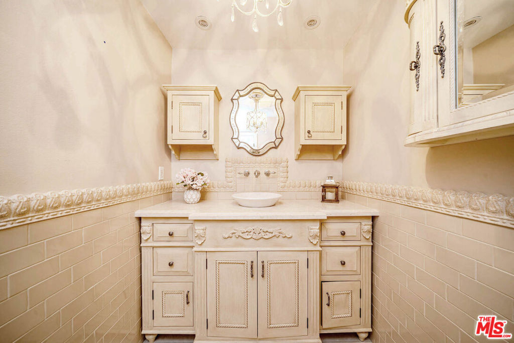 27 Horseshoe Lane Property Photo 25