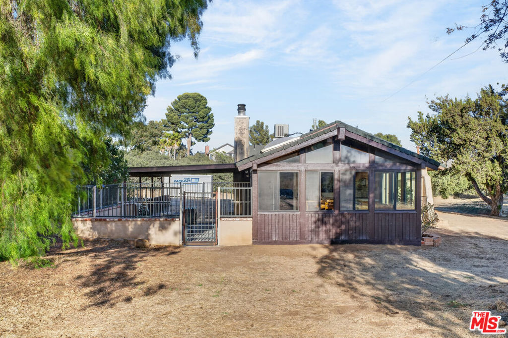 33201 Barber Road Property Photo 5