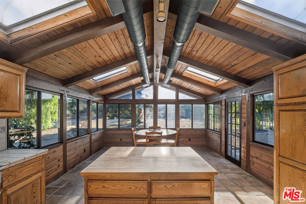33201 Barber Road Property Photo 17