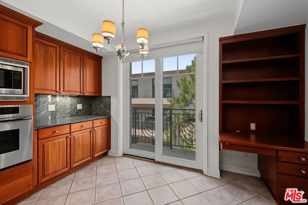 430 N Oakhurst Drive Ph406 Property Photo 24