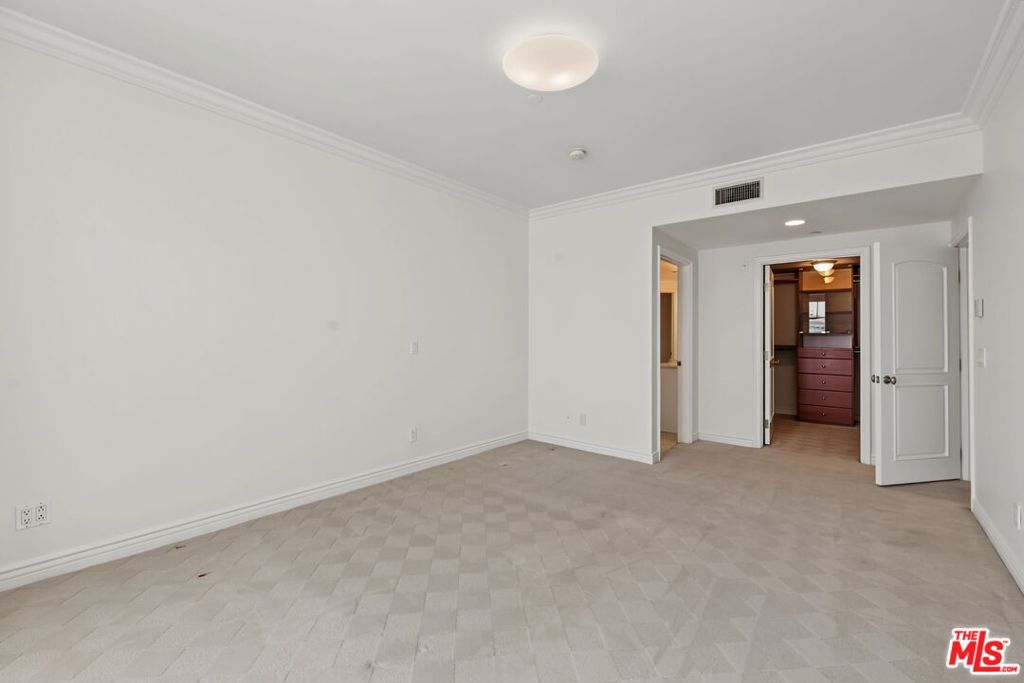 430 N Oakhurst Drive Ph406 Property Photo 27