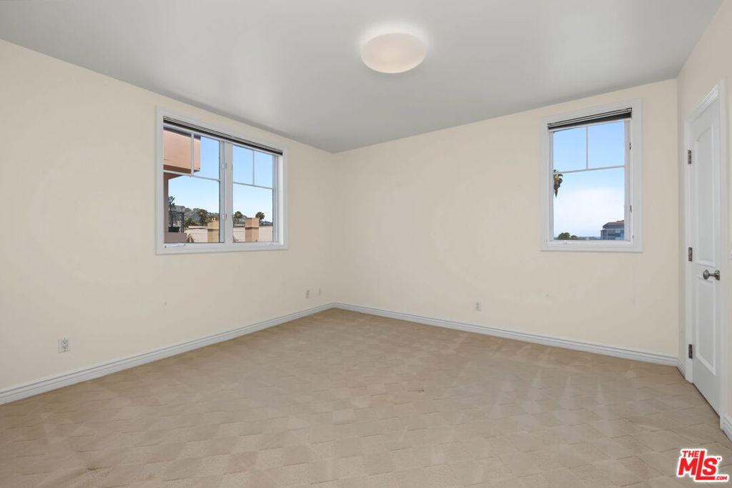 430 N Oakhurst Drive Ph406 Property Photo 31