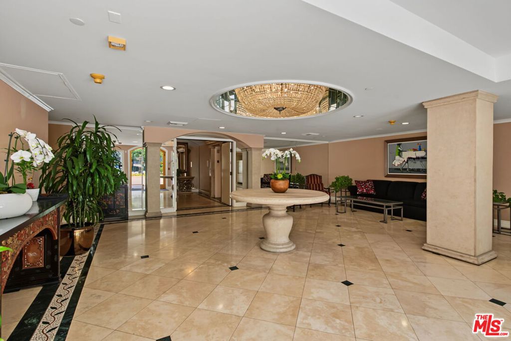 430 N Oakhurst Drive Ph406 Property Photo 40
