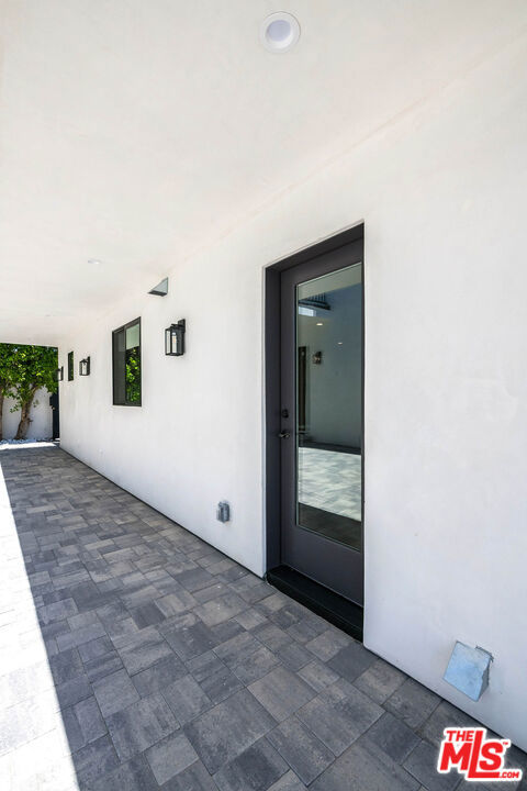 5954 Simpson Avenue Property Photo 37