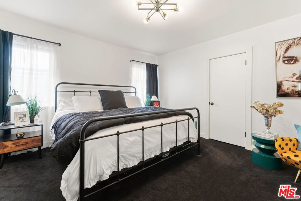 1903 Preuss Road Property Photo 24