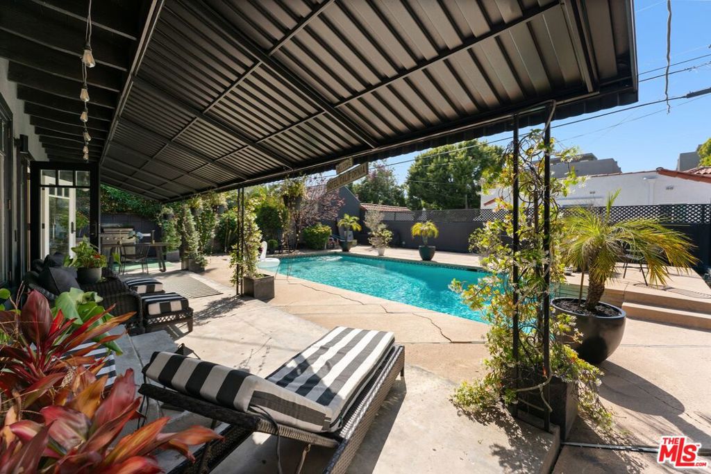 1903 Preuss Road Property Photo 29