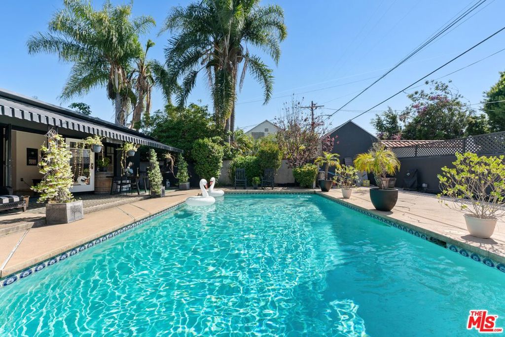 1903 Preuss Road Property Photo 31