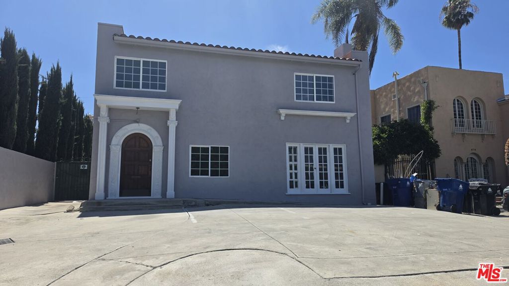 670 Crenshaw Boulevard Property Photo 1