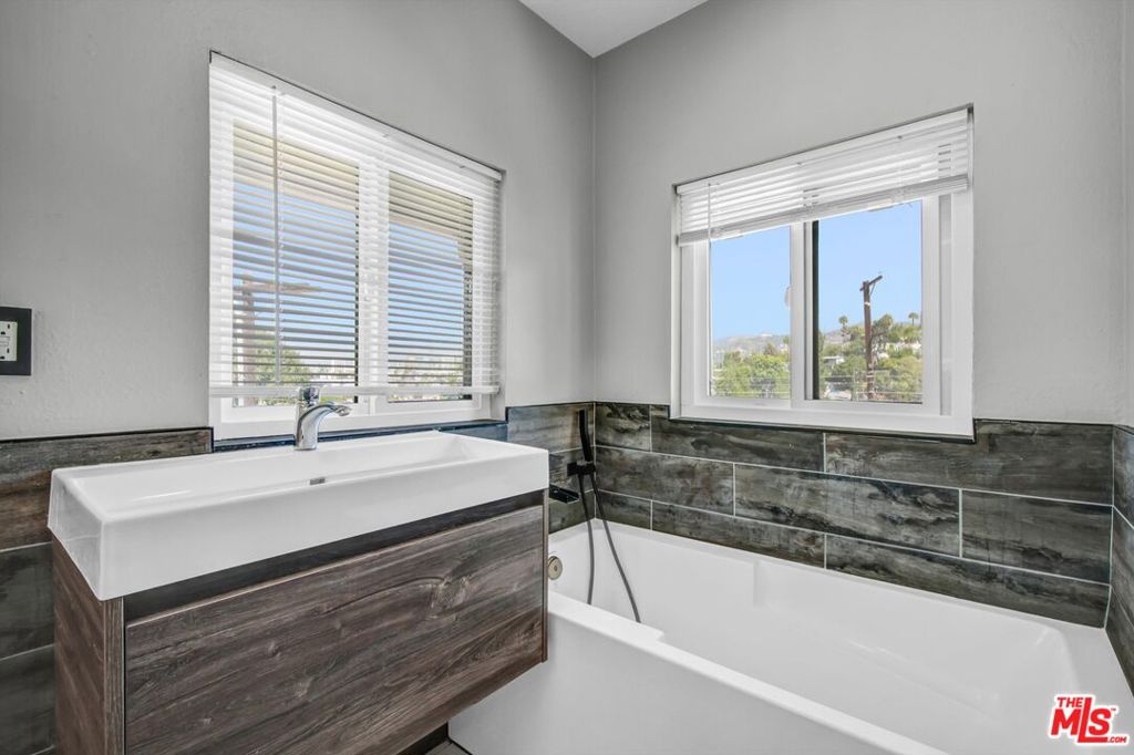 1766 Griffith Park Boulevard 1 Property Photo 8