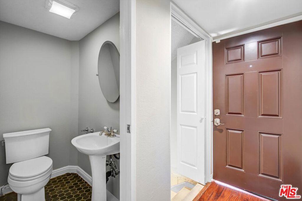 1766 Griffith Park Boulevard 1 Property Photo 12