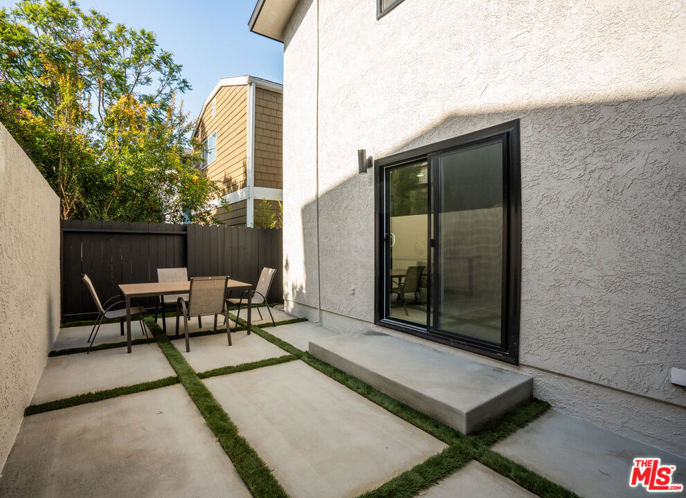 1747 Wollacott Street Property Photo 31