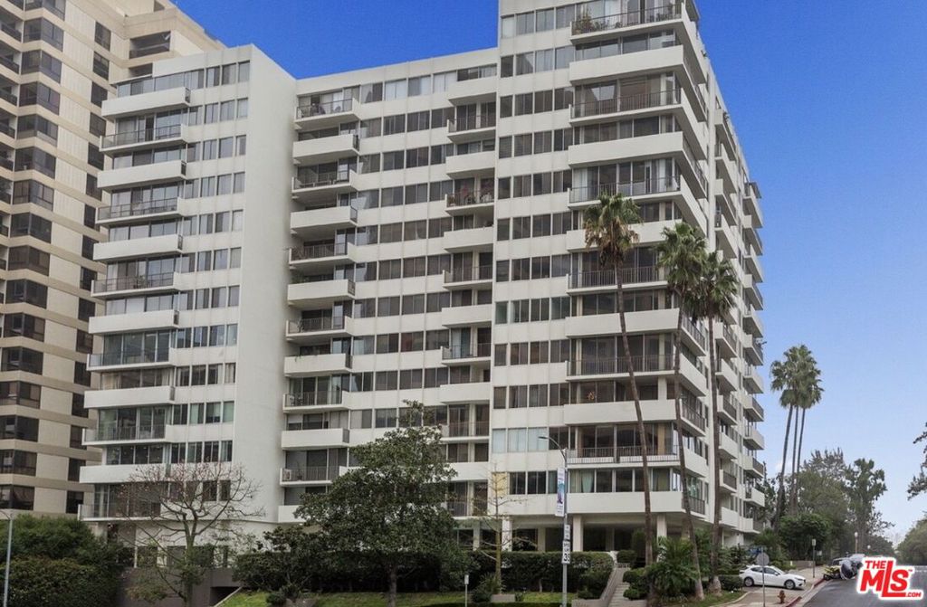 10433 Wilshire Boulevard 407 Property Photo 13