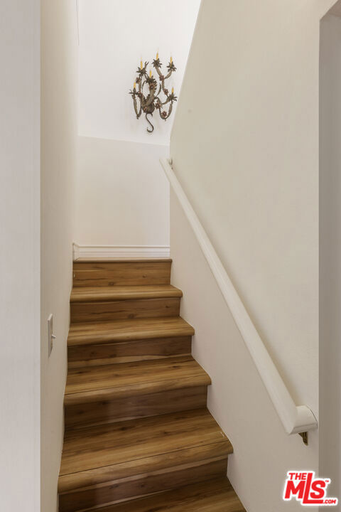 1900 Vine Street 403 Property Photo 32