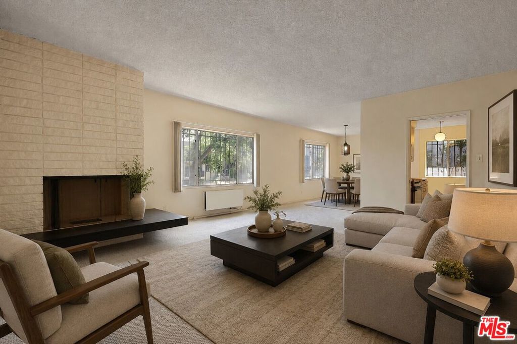 5025 Maplewood Avenue 14 Property Photo 7