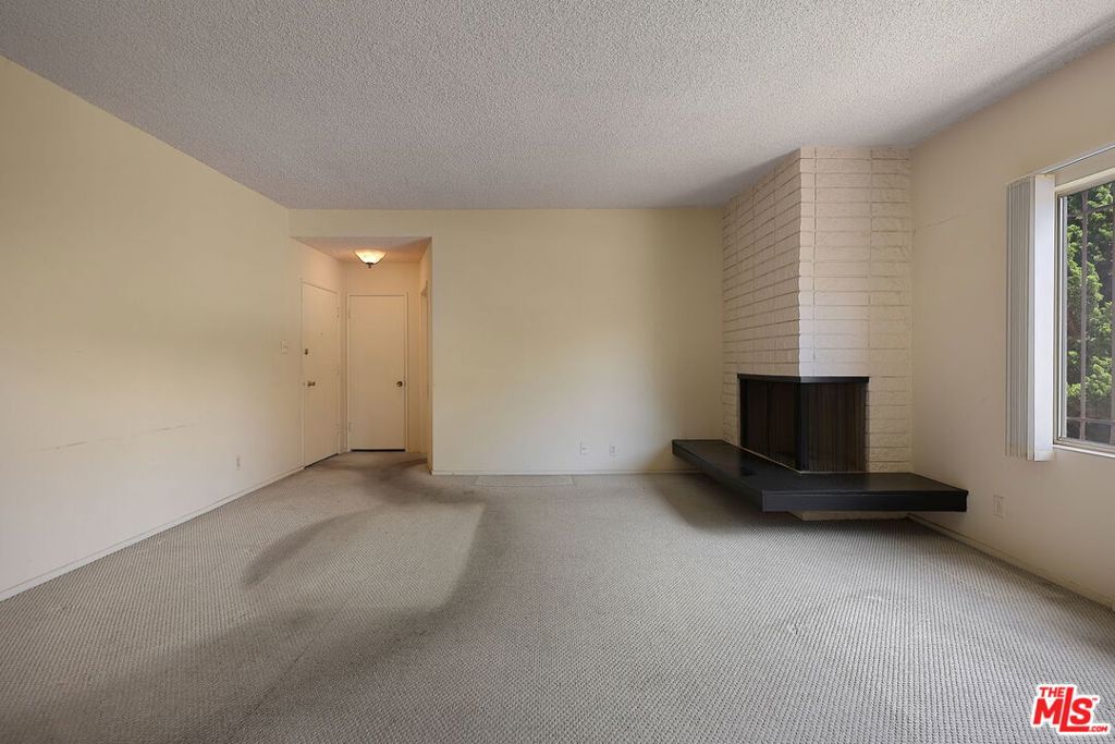 5025 Maplewood Avenue 14 Property Photo 13