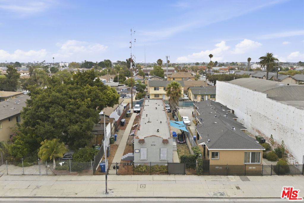 10712 S Broadway Property Photo 11